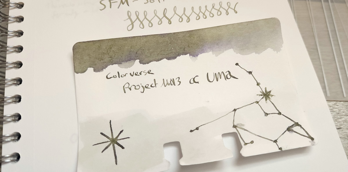 A Col-o-dex card with ink swatch and sketch of the Ursa Major constellation for Colorverse α UMa, a light gray that shades to bright yellow green and dusty purple.